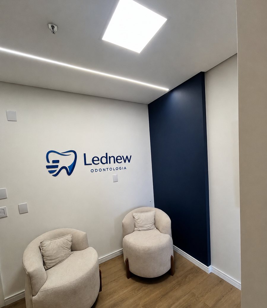 Sala de espera da Lednew Odontologia, ambiente moderno e acolhedor